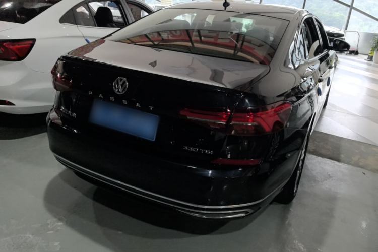 Used Volkswagen Passat 2019 330TSI Elite Edition China VI Rear Right 45 Deg