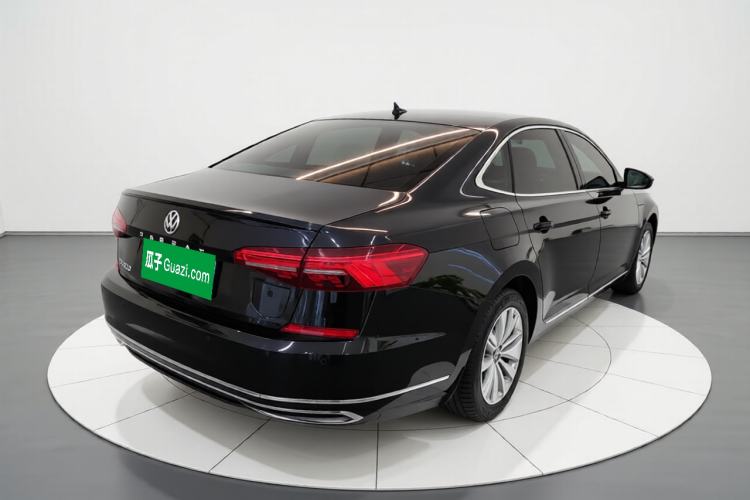Used Volkswagen Passat 2019 330TSI Elite Edition China VI Rear Right 45 Deg