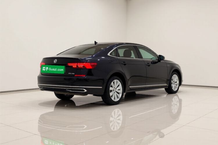 Used Volkswagen Passat 2019 330TSI Elite Edition China VI Rear Right 45 Deg