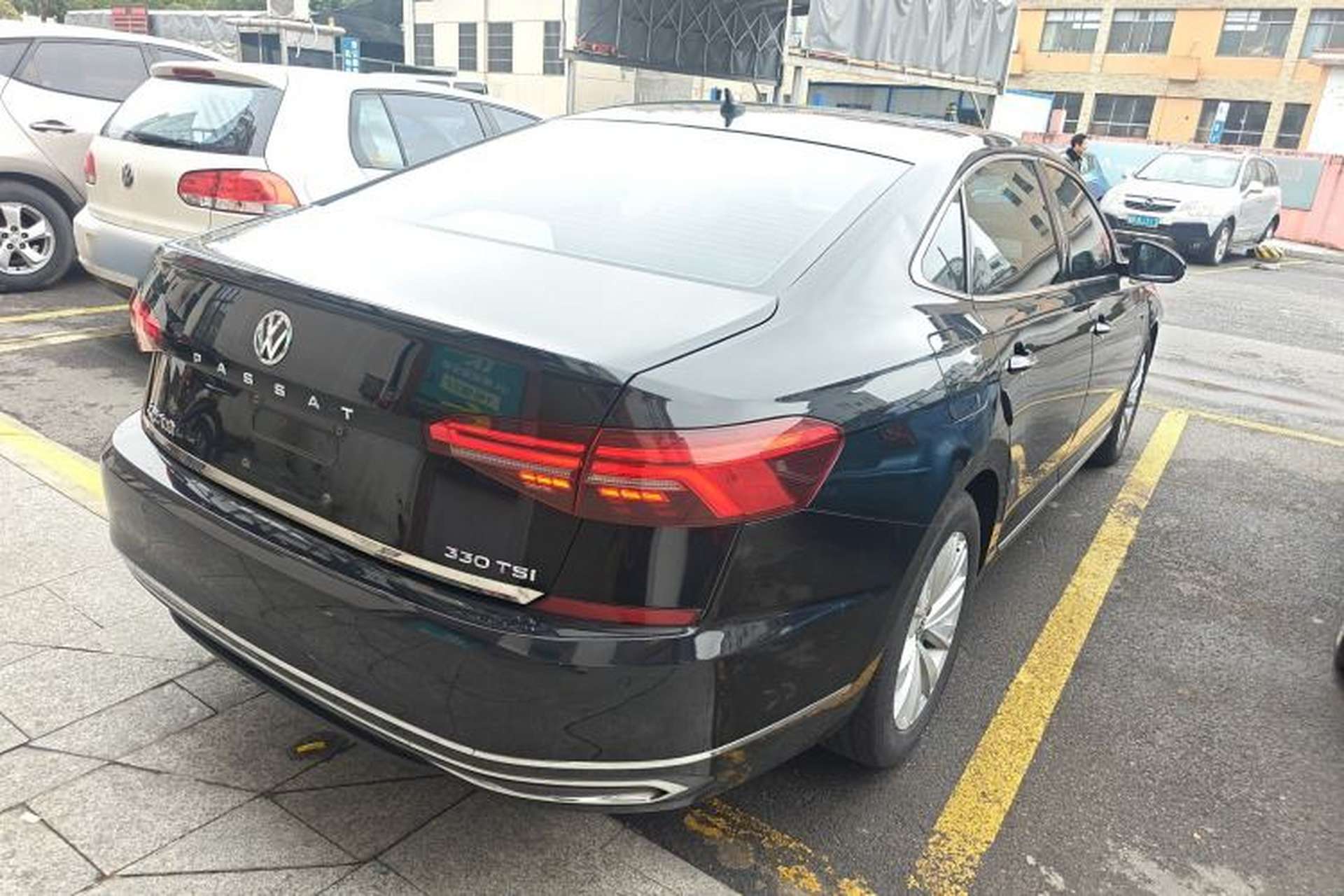Used Volkswagen Passat 2019 330TSI Elite Edition China VI Rear Right 45 Deg