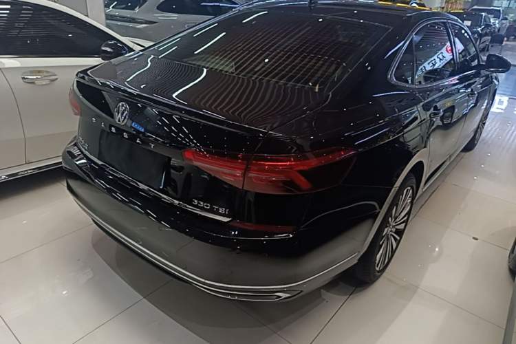 Used Volkswagen Passat 2019 330TSI Luxury Edition China V Standard Rear Right 45 Deg