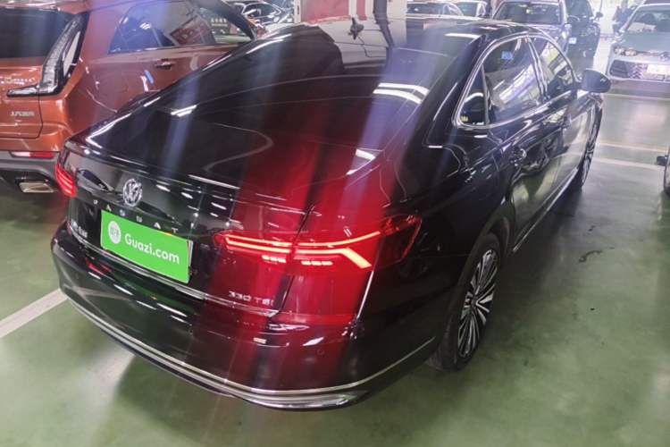 Used Volkswagen Passat 2019 330TSI Luxury Edition China V Standard Rear Right 45 Deg