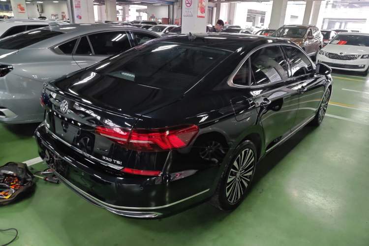 Used Volkswagen Passat 2019 330TSI Luxury Edition China V Standard Rear Right 45 Deg