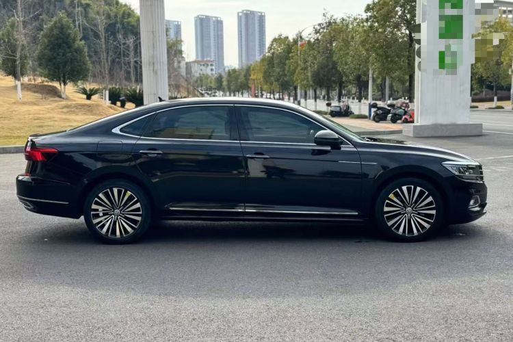 Used Volkswagen Passat 2019 330TSI Elite Edition China VI Rear Right 45 Deg
