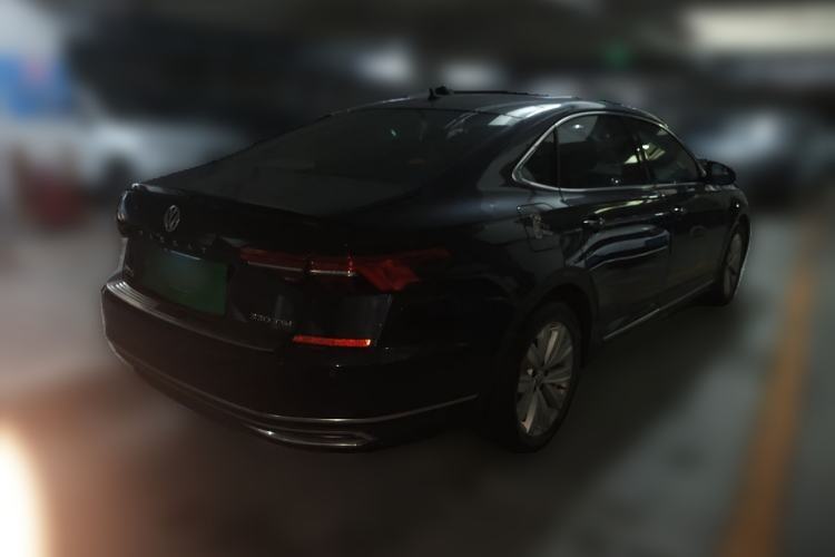 Used Volkswagen Passat 2019 330TSI Elite Edition China VI Rear Right 45 Deg