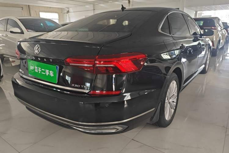 Used Volkswagen Passat 2019 330TSI Elite Edition China VI Rear Right 45 Deg