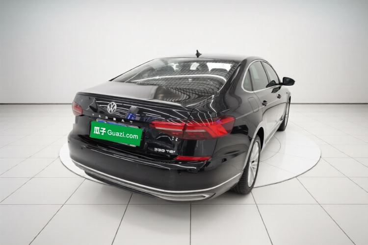Used Volkswagen Passat 2019 330TSI Elite Edition China VI Rear Right 45 Deg