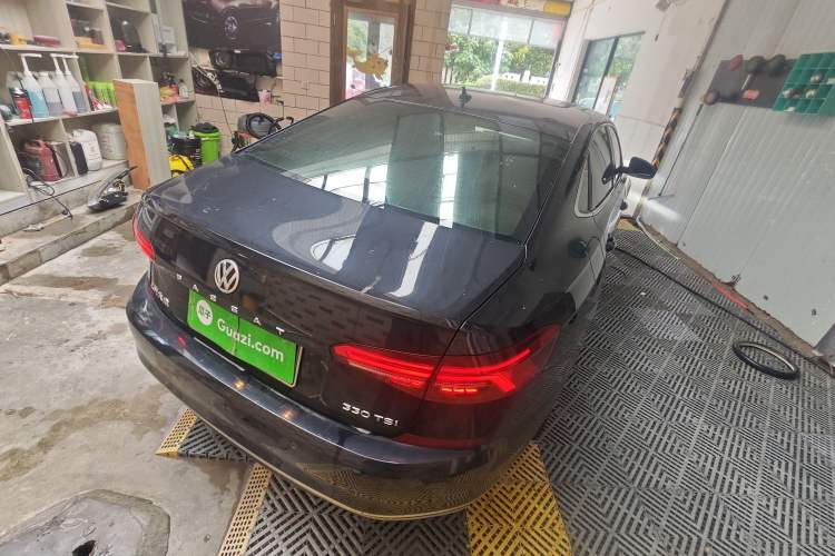 Used Volkswagen Passat 2019 330TSI Elite Edition China VI Rear Right 45 Deg