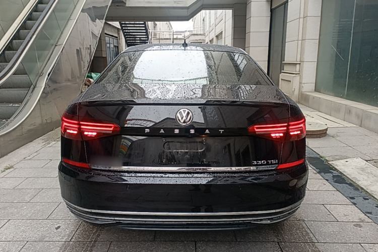Used Volkswagen Passat 2019 330TSI Luxury Edition China VI Standard Rear