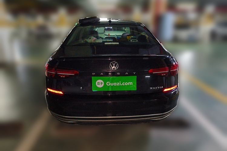 Used Volkswagen Passat 2019 330TSI Elite Edition China VI Rear