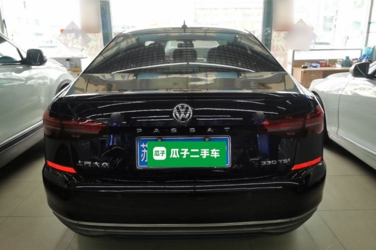 Used Volkswagen Passat 2019 330TSI Elite Edition China VI Rear