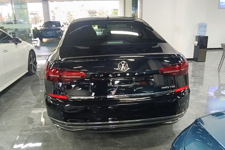 Used Volkswagen Passat 2019 330TSI Luxury Edition China VI Standard Rear