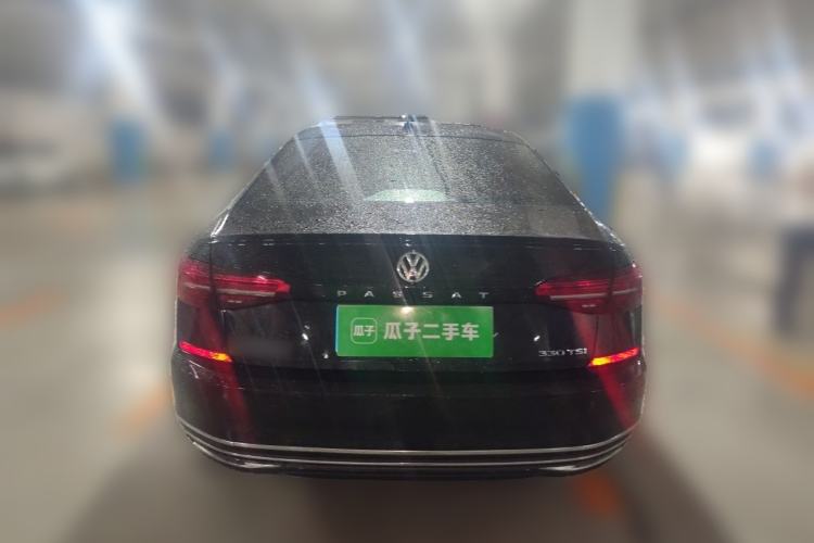 Used Volkswagen Passat 2019 330TSI Elite Edition China VI Rear