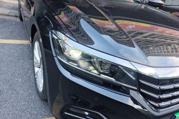 Used Volkswagen Passat 2019 330TSI Elite Edition China VI Right Front Headlight