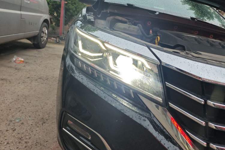 Used Volkswagen Passat 2019 330TSI Luxury Edition China VI Standard Right Front Headlight