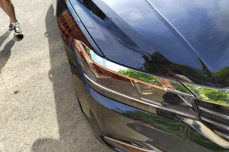 Used Volkswagen Passat 2019 330TSI Elite Edition China VI Right Front Headlight