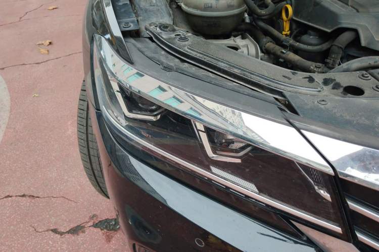Used Volkswagen Passat 2019 330TSI Elite Edition China V Standard Right Front Headlight