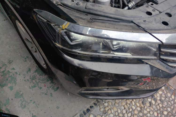 Used Volkswagen Passat 2019 280TSI Business Edition China VI Right Front Headlight