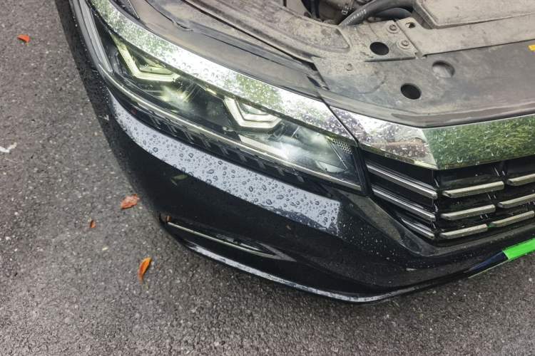 Used Volkswagen Passat 2019 330TSI Luxury Edition China VI Standard Right Front Headlight