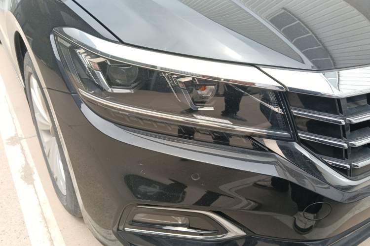 Used Volkswagen Passat 2019 330TSI Elite Edition China V Standard Right Front Headlight
