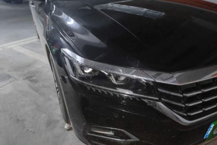 Used Volkswagen Passat 2019 330TSI Luxury Edition China V Standard Right Front Headlight