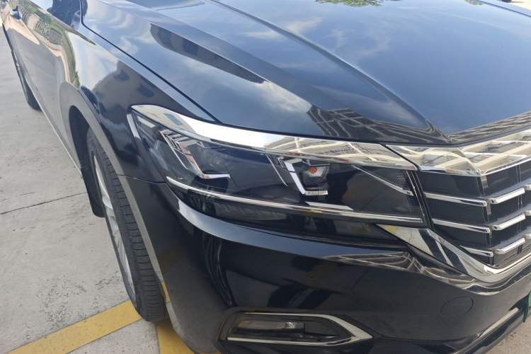 Used Volkswagen Passat 2019 280TSI Elite Edition China VI Standard Right Front Headlight