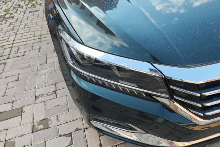 Used Volkswagen Passat 2019 330TSI Luxury Edition China VI Standard Right Front Headlight
