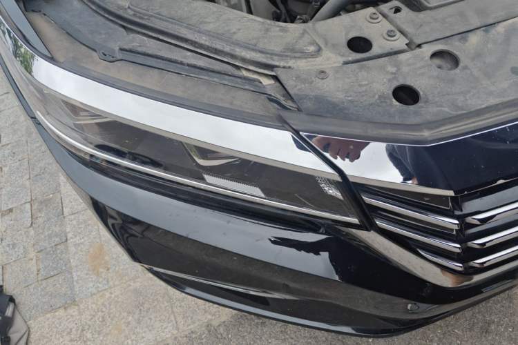 Used Volkswagen Passat 2019 330TSI Elite Edition China VI Right Front Headlight