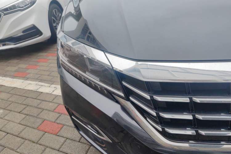 Used Volkswagen Passat 2019 330TSI Luxury Edition China VI Standard Right Front Headlight