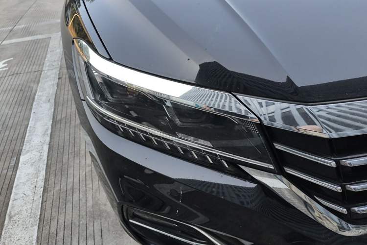Used Volkswagen Passat 2019 330TSI Luxury Edition China VI Standard Right Front Headlight