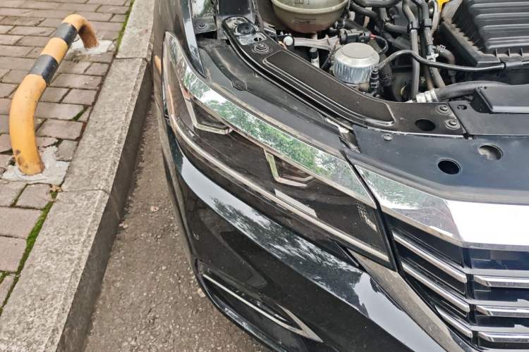 Used Volkswagen Passat 2019 280TSI Business Edition China VI Right Front Headlight