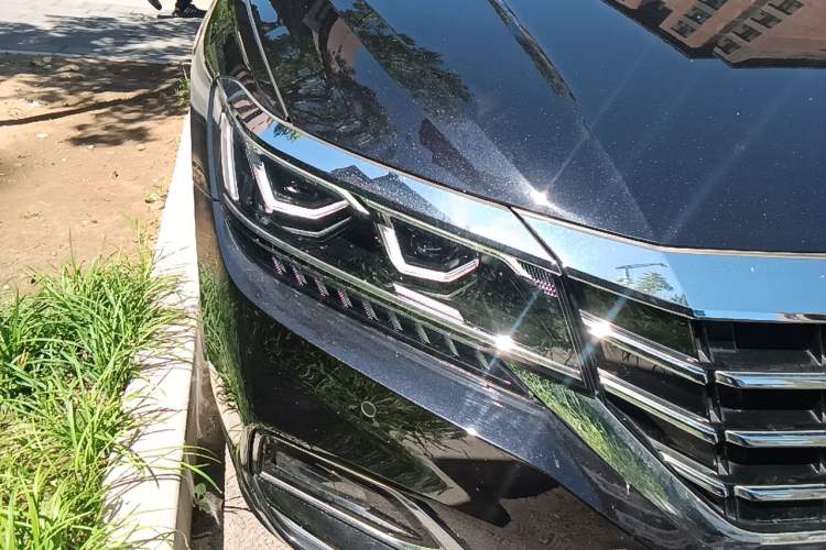 Used Volkswagen Passat 2019 330TSI Luxury Edition China V Standard Right Front Headlight