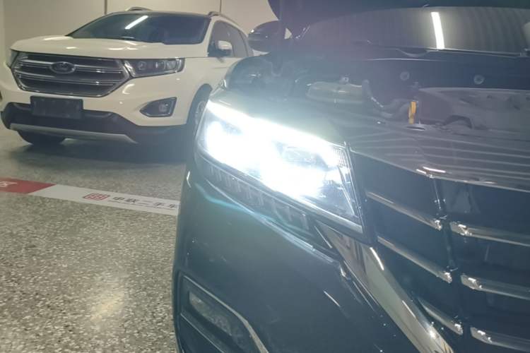 Used Volkswagen Passat 2019 330TSI Luxury Edition China VI Standard Right Front Headlight