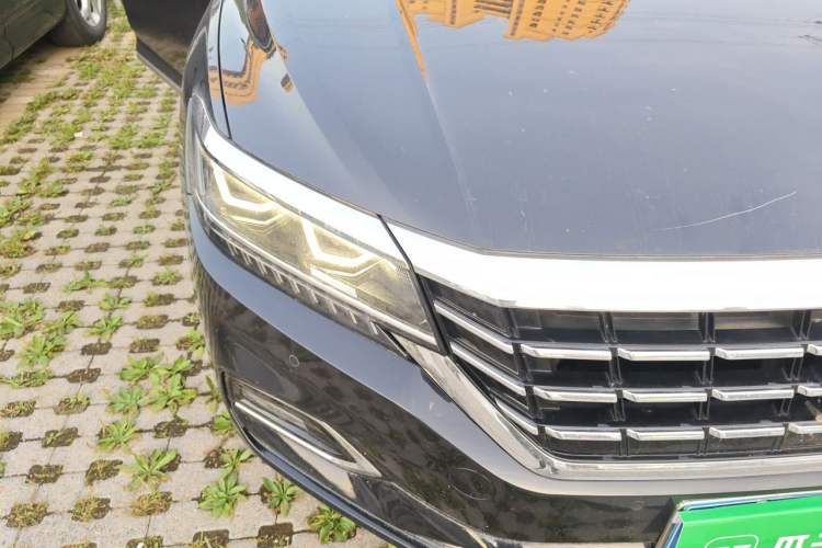 Used Volkswagen Passat 2019 330TSI Luxury Edition China VI Standard Right Front Headlight