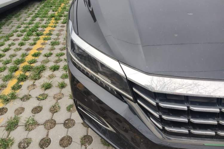 Used Volkswagen Passat 2019 330TSI Luxury Edition China VI Standard Right Front Headlight