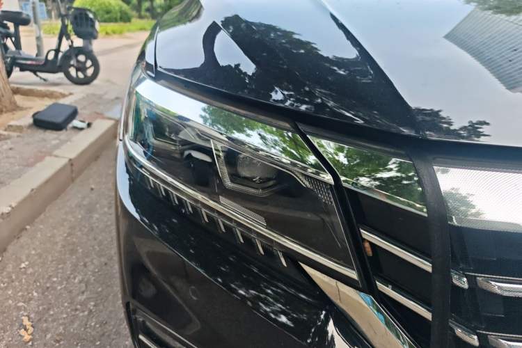 Used Volkswagen Passat 2019 330TSI Luxury Edition China VI Standard Right Front Headlight