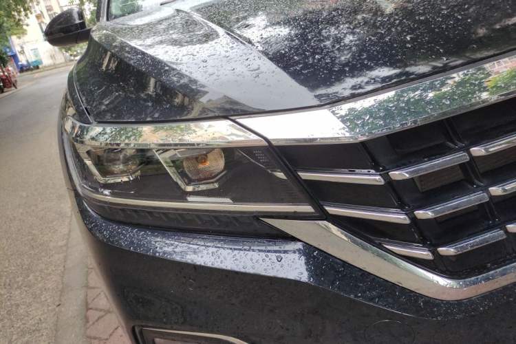 Used Volkswagen Passat 2019 330TSI Elite Edition China VI Right Front Headlight