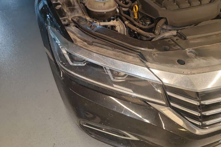 Used Volkswagen Passat 2019 330TSI Elite Edition China VI Right Front Headlight