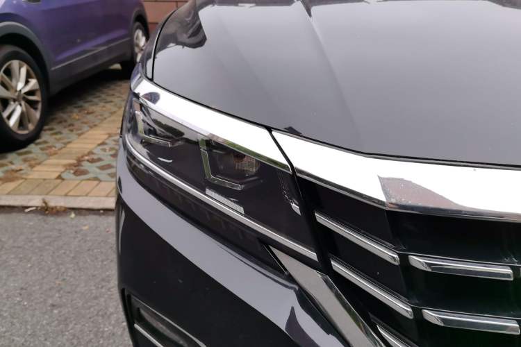 Used Volkswagen Passat 2019 330TSI Elite Edition China VI Right Front Headlight