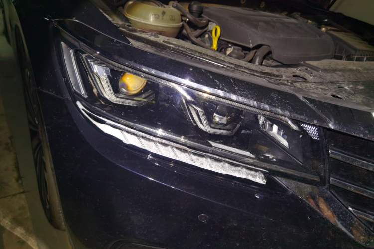 Used Volkswagen Passat 2019 330TSI Luxury Edition China VI Standard Right Front Headlight