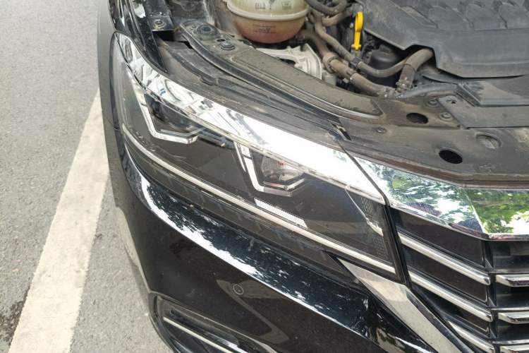 Used Volkswagen Passat 2019 330TSI Elite Edition China VI Right Front Headlight