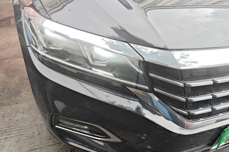 Used Volkswagen Passat 2019 330TSI Elite Edition China VI Right Front Headlight