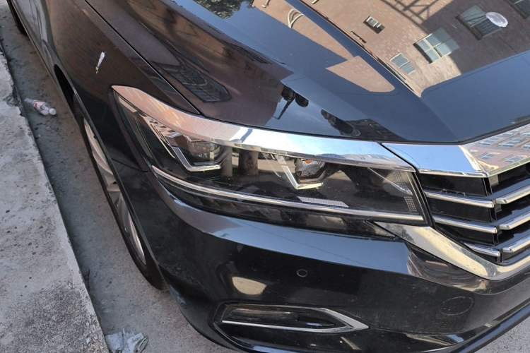 Used Volkswagen Passat 2019 280TSI Elite Edition China VI Standard Right Front Headlight