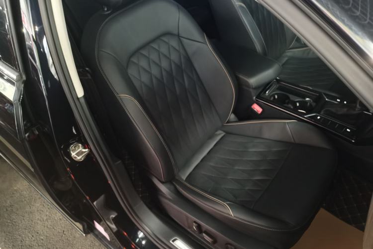 Used Volkswagen Passat 2019 330TSI Luxury Edition China VI Standard Right Front Seat