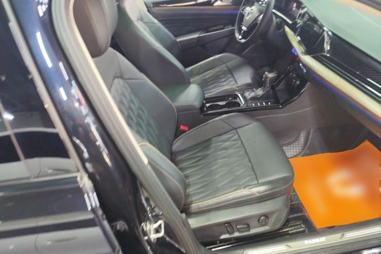 Used Volkswagen Passat 2019 380TSI Luxury Edition China VI Standard Right Front Seat