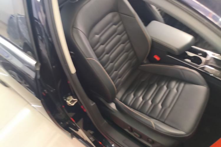 Used Volkswagen Passat 2019 330TSI Elite Edition China VI Right Front Seat