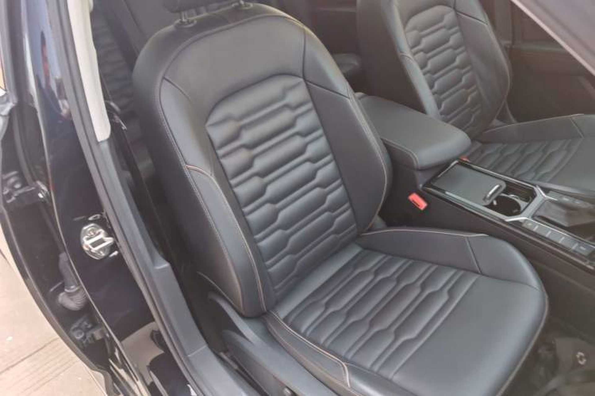 Used Volkswagen Passat 2019 330TSI Elite Edition China VI Right Front Seat