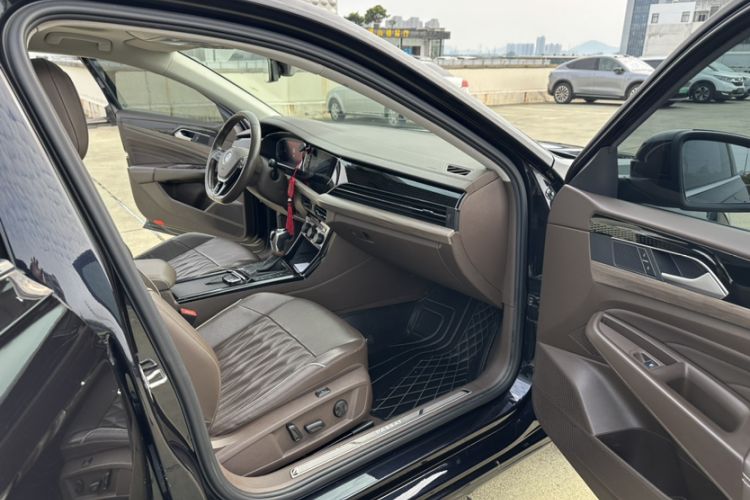 Used Volkswagen Passat 2019 330TSI Prestige Edition China VI Standard Right Front Seat