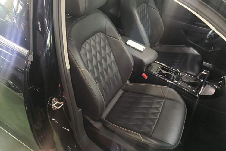 Used Volkswagen Passat 2019 330TSI Luxury Edition China V Standard Right Front Seat