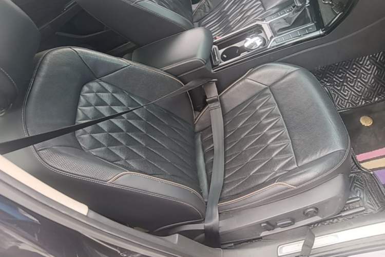 Used Volkswagen Passat 2019 380TSI Luxury Edition China VI Standard Right Front Seat